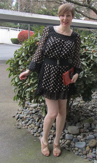 orange clutch and tan shoes