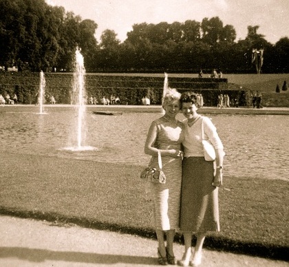 Oma and Trudy in Stuttgart